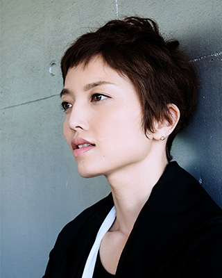井内舞子