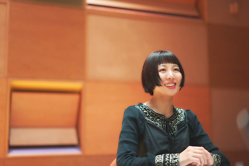 石川 紅奈